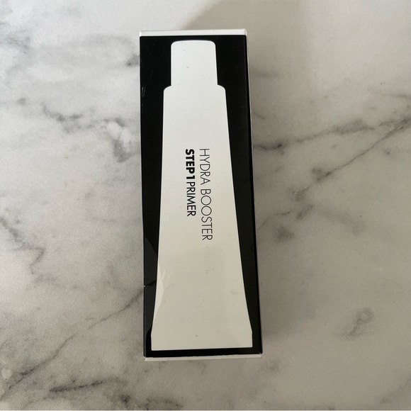 Makeup forever hydra booster primer - Picture 2 of 3